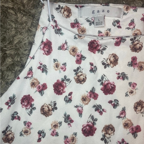 Floral Print Women's Top - Picture 2 of 4